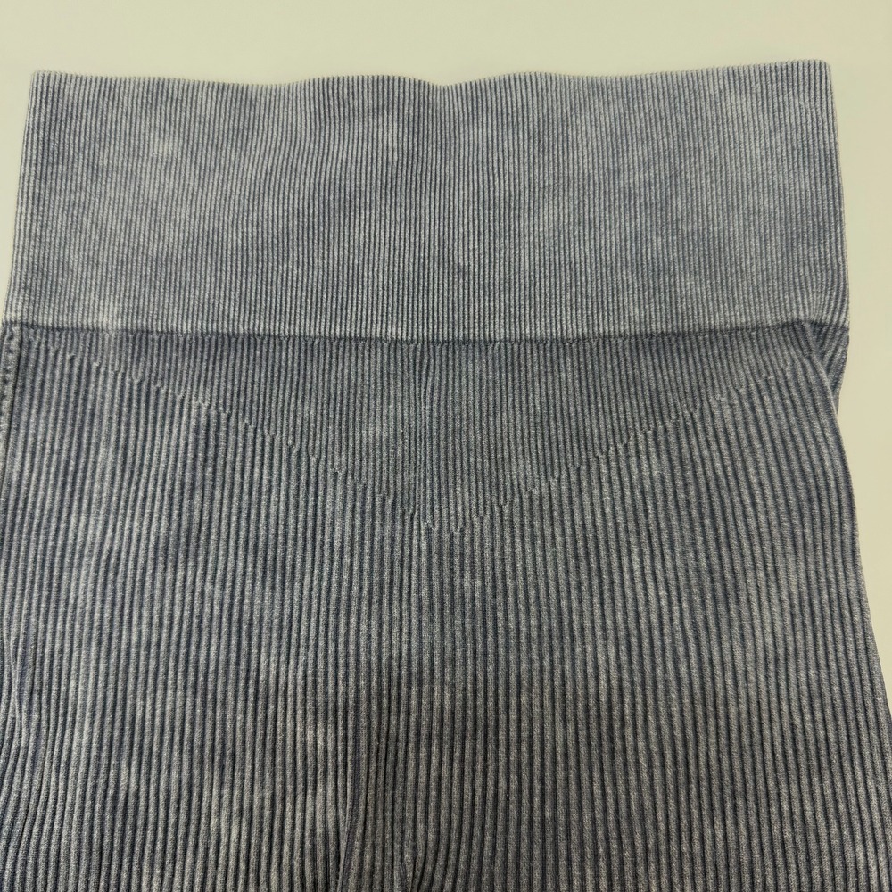 Aura Juniors Activewear Biker Shorts Size S/M Gray Ribbed High Rise Stretch - Picture 9 of 11